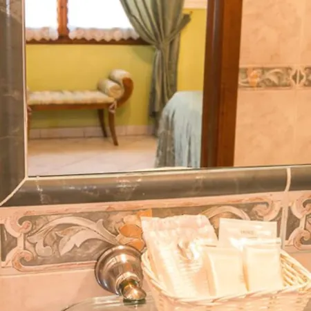 Old Bed & Breakfast 4*