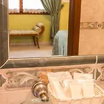 Old Bed & Breakfast 4*